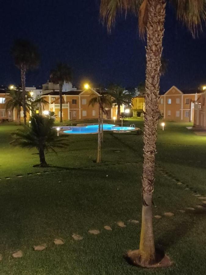 شقة Oliva Nova Flat In Front Of Met المظهر الخارجي الصورة