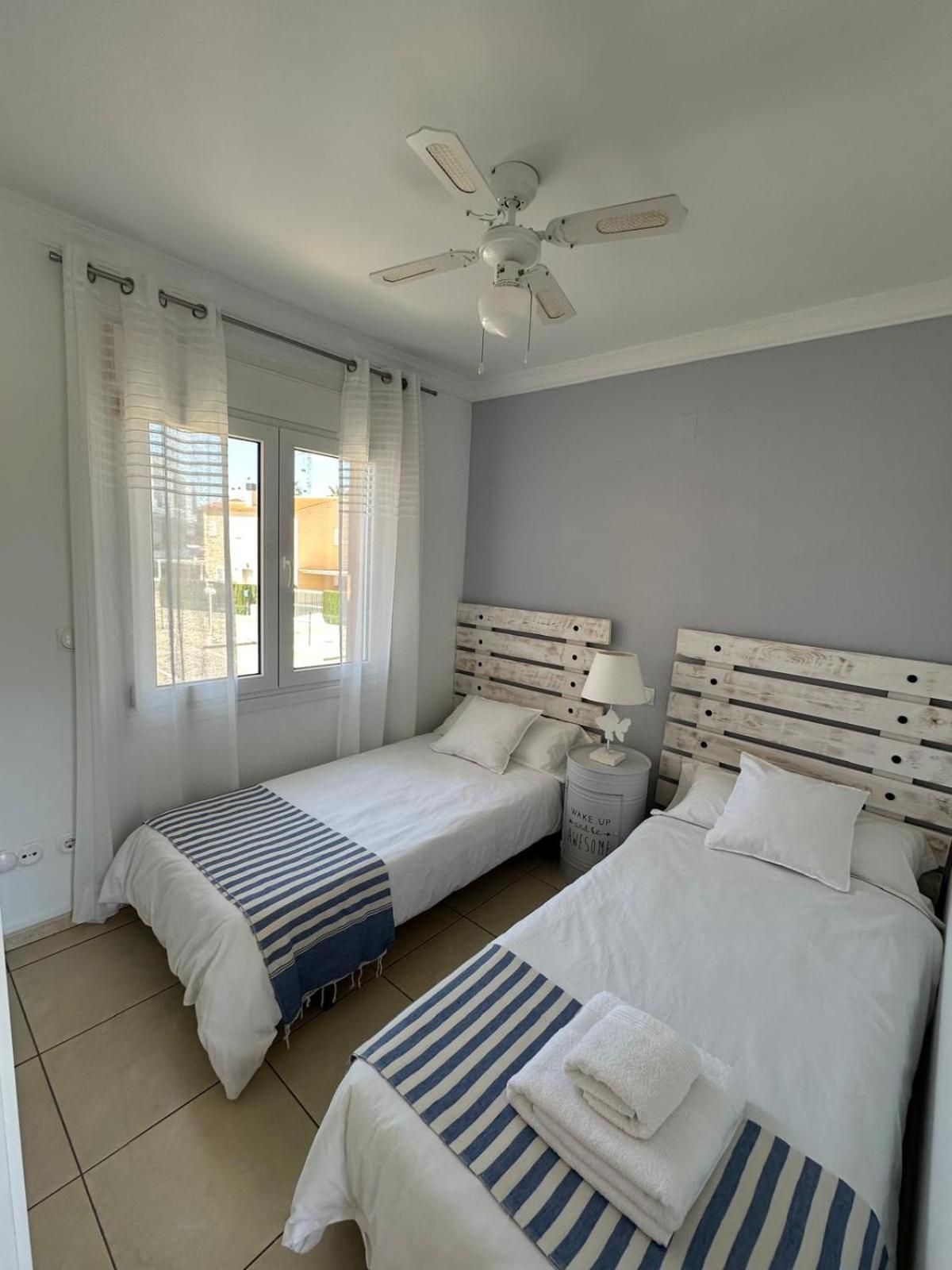 شقة Oliva Nova Flat In Front Of Met المظهر الخارجي الصورة